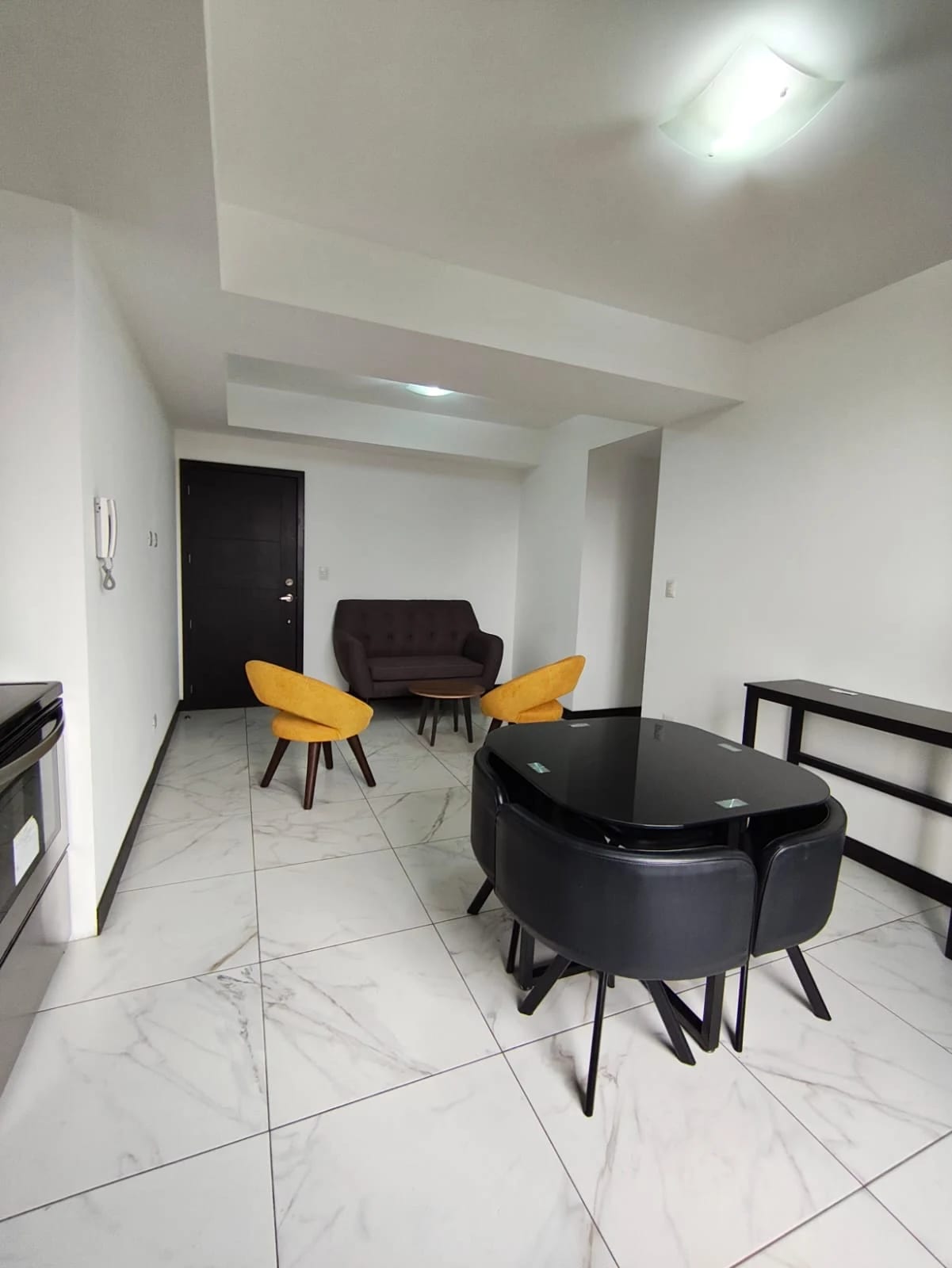 Apartamento en renta! En VH1, zona 15 — Apartamento en Alquiler en Fontainebleau, Zona 15, Guatemala, Ciudad — foto 2 de 11