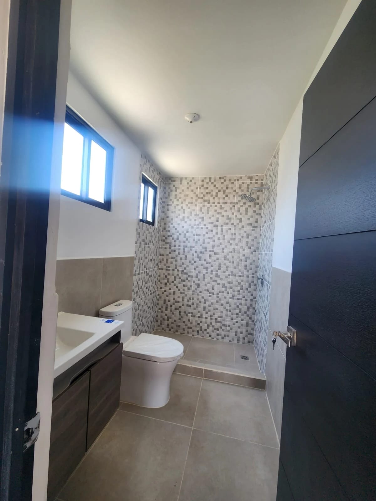 En venta! Hermosa casa en Condominio Montecristo, San José Pinula — Casa en Venta en San José Pinula, Guatemala, Ciudad — foto 12 de 17