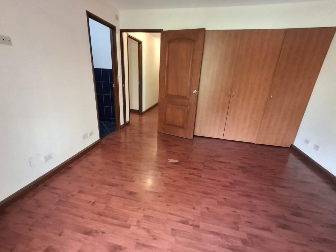 APARTAMENTO en Venta - Jardines de la Floresta, zona 7 — Apartamento en Venta en Jardines de la Floresta, Zona 7, Guatemala, Ciudad — foto 8 de 17