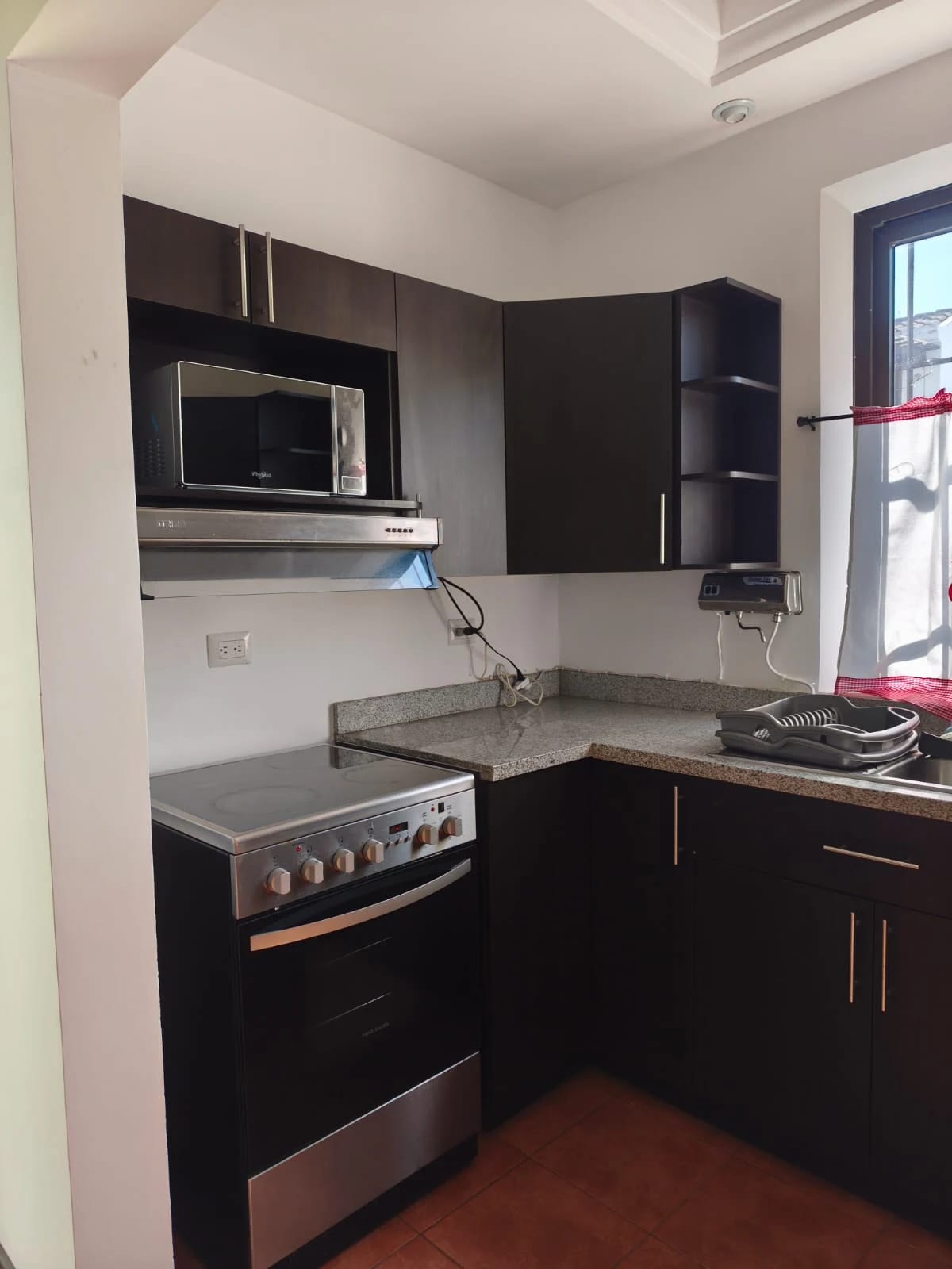 CASA en Alquiler – Barrio Las Campanas, San Pedro Las Huertas, Sacatepéquez — Casa en Alquiler en San Pedro Sacatepéquez, Sacatepéquez — foto 5 de 17
