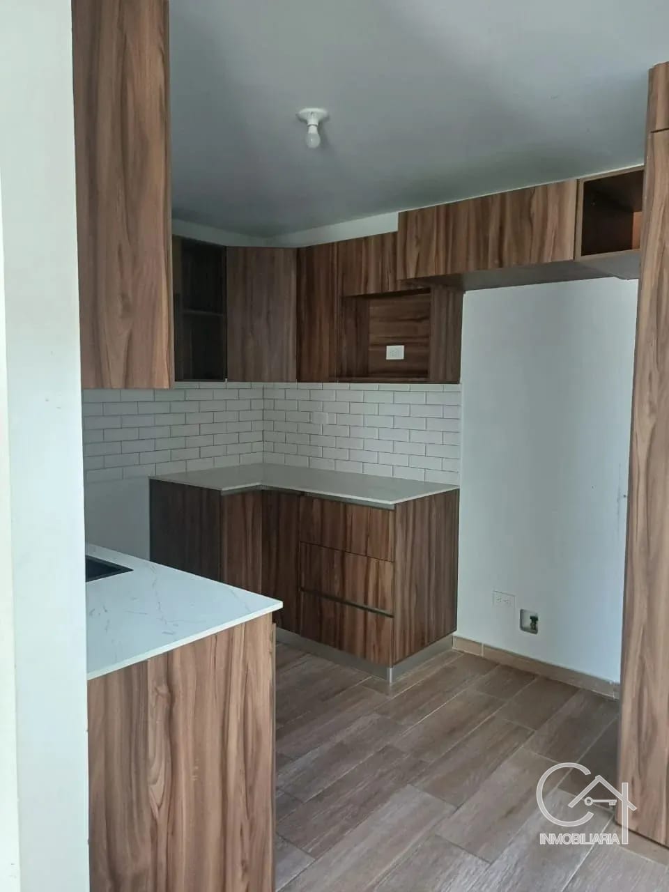 CASA en Venta - Condado Chimaltenango — Casa en Venta en Chimaltenango, Chimaltenango — foto 5 de 17