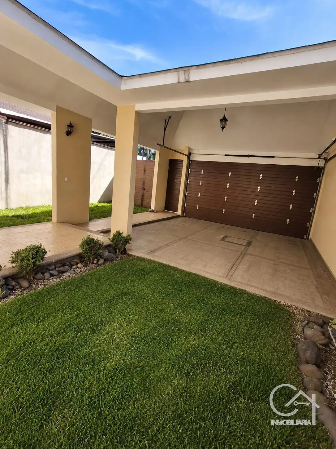 🏡 Casa en Venta –San Cristóbal B4 — Casa en Venta en Zona 8 Mixco, Guatemala, Ciudad — foto 9 de 15