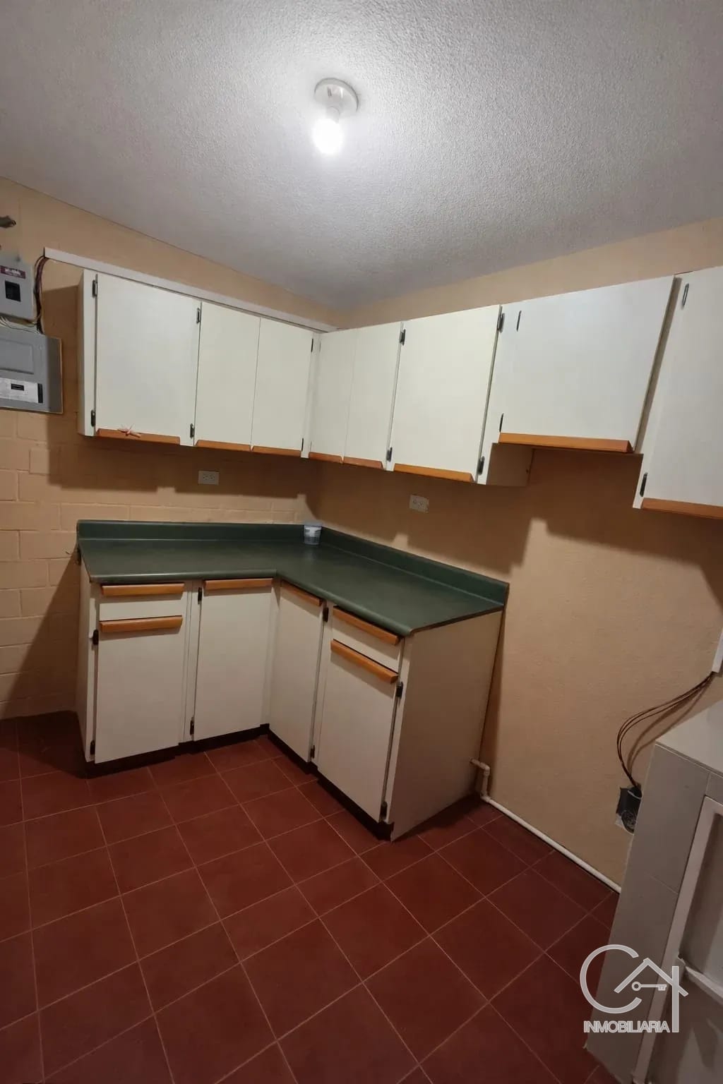 Casa en Venta ๐๐๐๐๐ ๐, ๐๐จ๐ง๐ ๐ โ Casa en Venta en Zona 7, Guatemala, Ciudad โ foto 2 de 4
