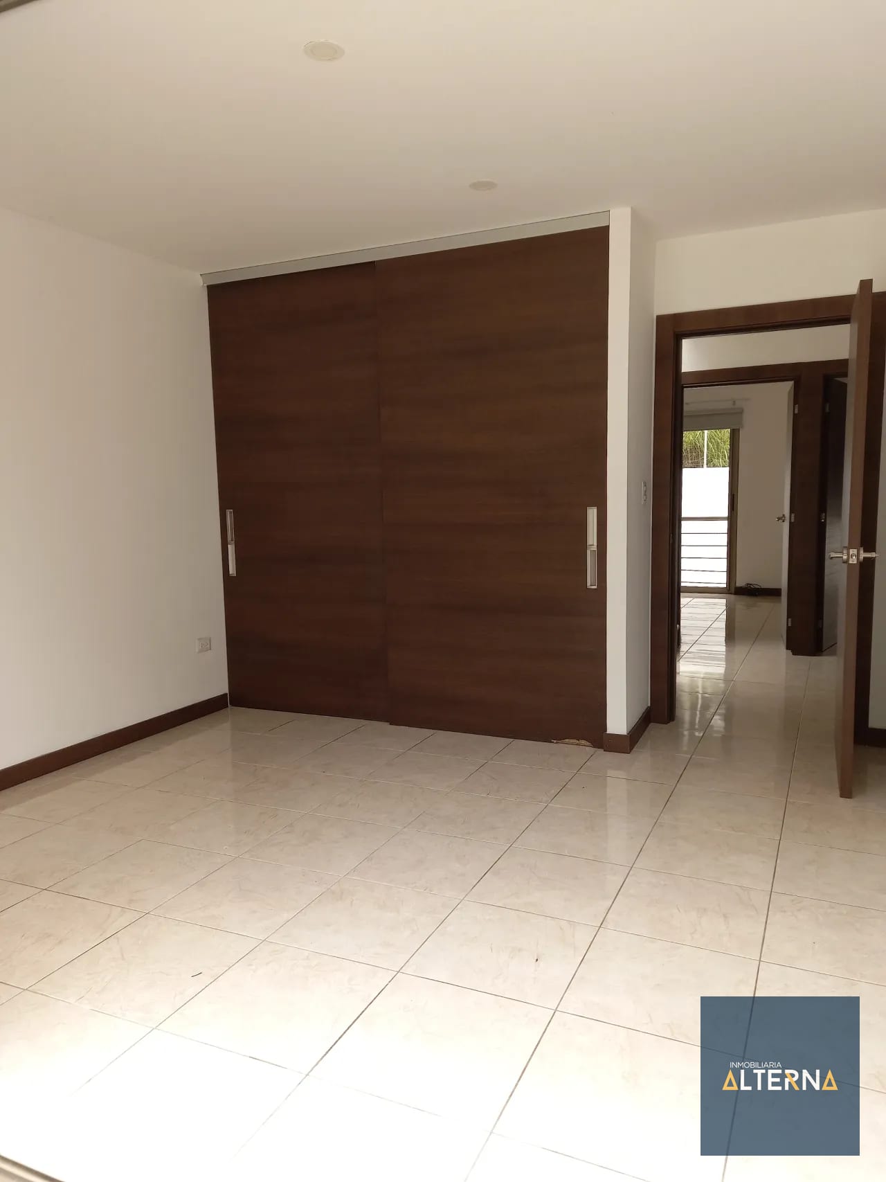 Apartamento en Renta en zona 14 — Apartamento en Alquiler en Attica, Zona 14, Guatemala, Ciudad — foto 1 de 17