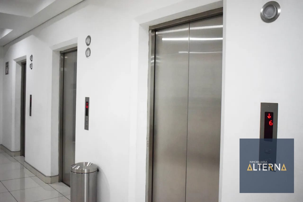 Oficina en Renta en zona 10 — Oficina en Alquiler en Zona 10, Guatemala, Ciudad — foto 4 de 10