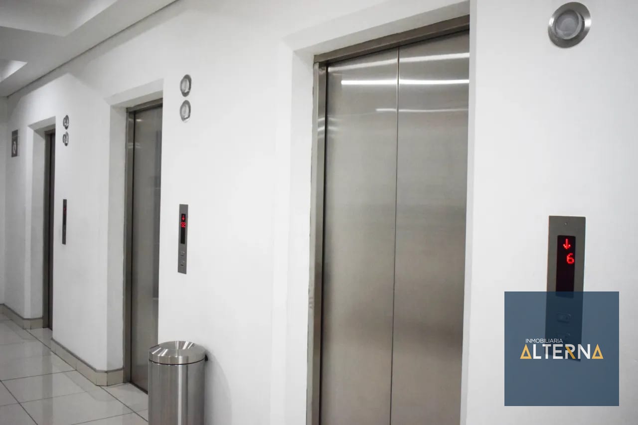 Oficina en Renta en zona 10 — Oficina en Alquiler en Zona 10, Guatemala, Ciudad — foto 4 de 10