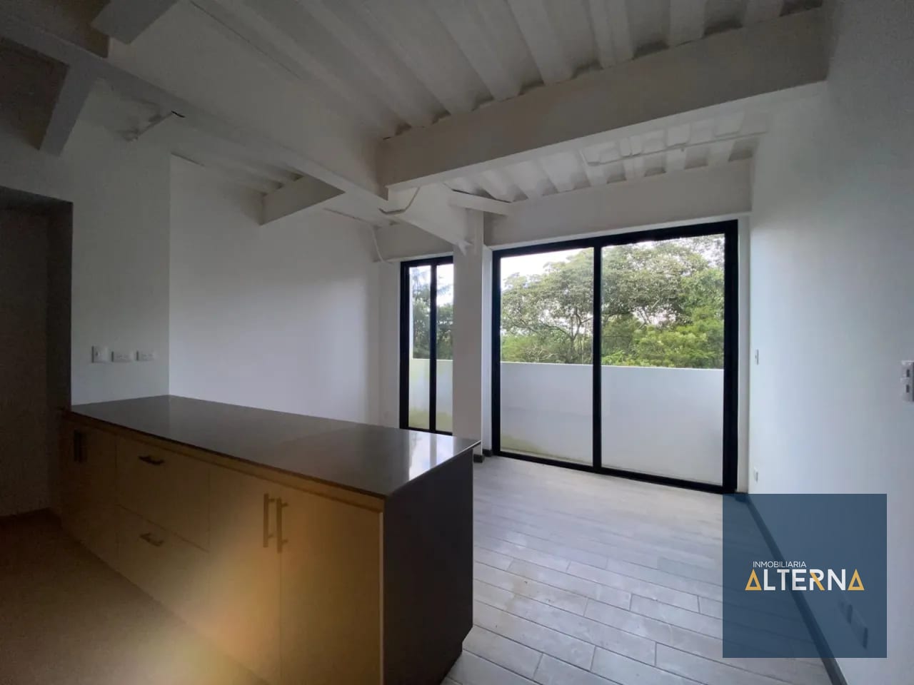 Apartamento en Renta en Zona 16 Muy cerca de la entrada a Hacienda Real — Apartamento en Alquiler en Zona 16, Guatemala, Ciudad — foto 3 de 7