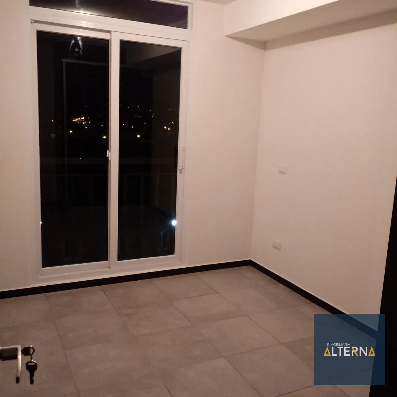 Acogedor Apartamento en Renta en zona 5 — Apartamento en Alquiler en Zona 5, Guatemala, Ciudad — foto 5 de 6