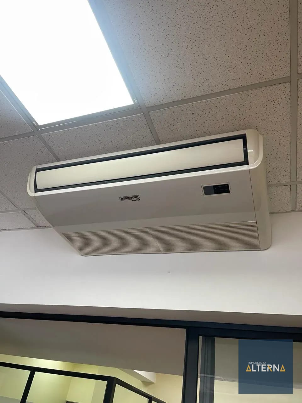Oficina en Renta en Zona 10 — Oficina en Alquiler en Zona 10, Guatemala, Ciudad — foto 5 de 12