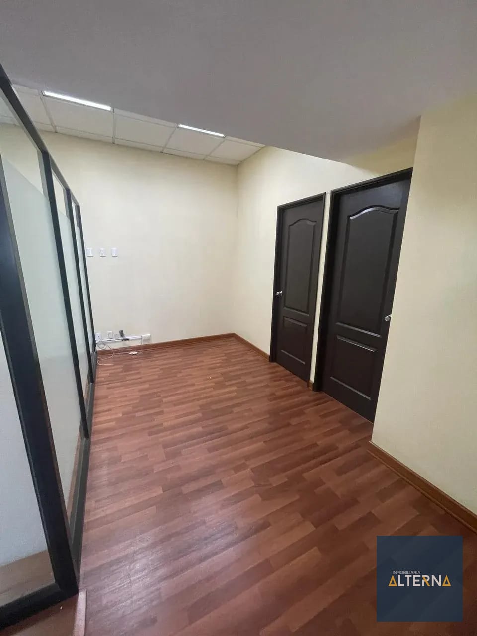 Oficina en Renta en Zona 10 — Oficina en Alquiler en Zona 10, Guatemala, Ciudad — foto 7 de 12