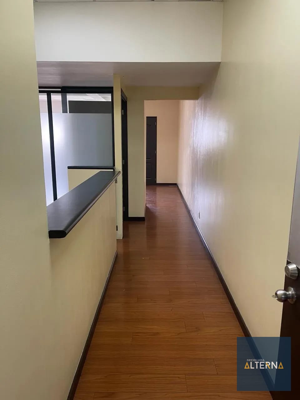 Oficina en Renta en Zona 10 — Oficina en Alquiler en Zona 10, Guatemala, Ciudad — foto 10 de 12