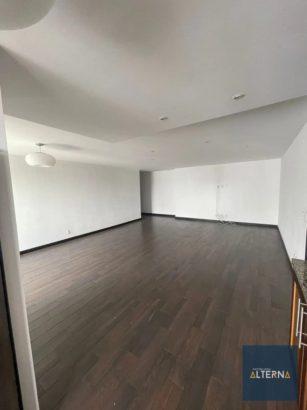 Amplio Apartamento en Renta Zona 14 — Apartamento en Alquiler en Zona 14, Guatemala, Ciudad — foto 7 de 7