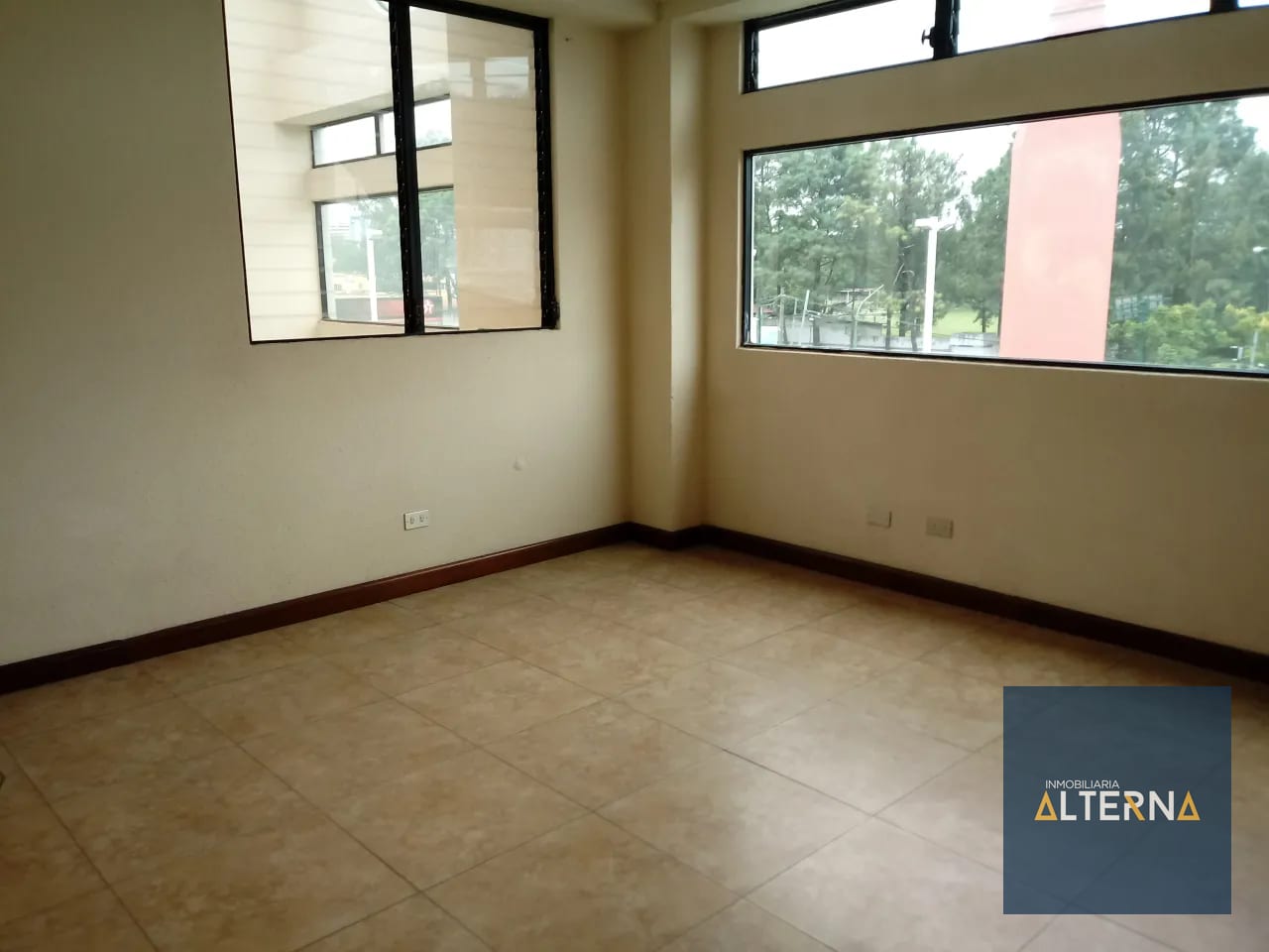 Apartamento en Renta en zona 10 muy cerca de centro medico — Apartamento en Alquiler en Zona 10, Guatemala, Ciudad — foto 3 de 10