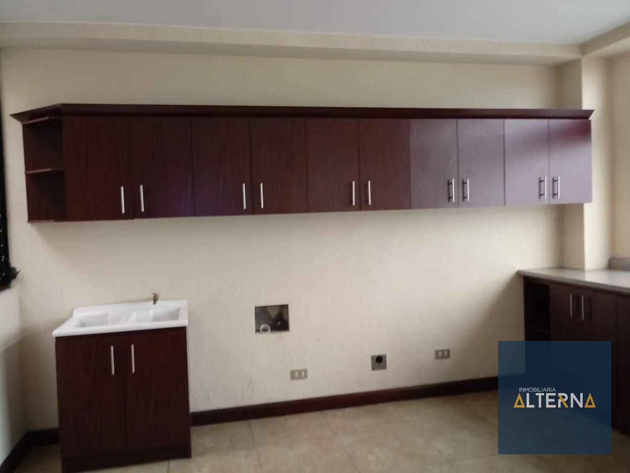 Apartamento en Renta en zona 10 muy cerca de centro medico — Apartamento en Alquiler en Zona 10, Guatemala, Ciudad — foto 8 de 10