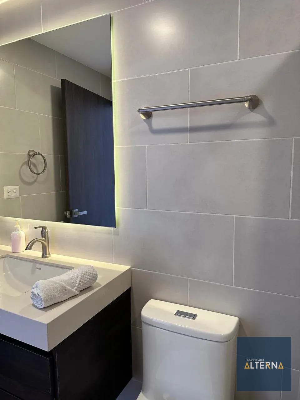 Lindo Apartamento Amueblado tipo eficiente en Renta en Zona 10 — Apartamento en Alquiler en Zona 10, Guatemala, Ciudad — foto 10 de 10