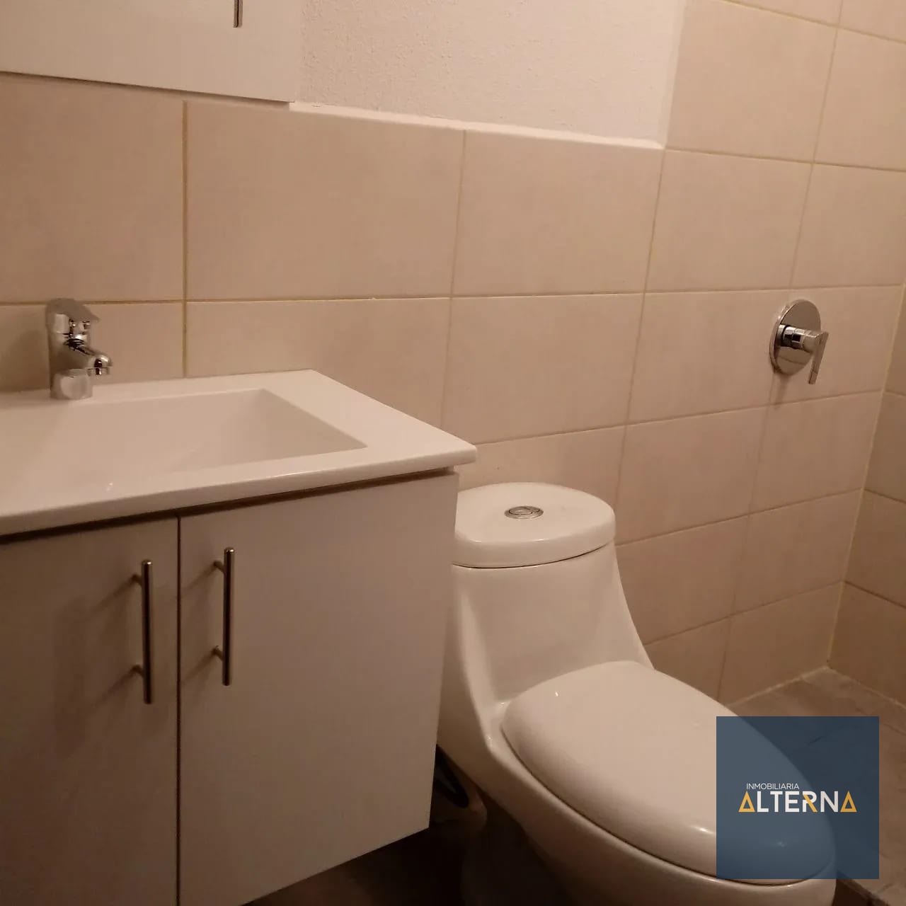Acogedor Apartamento en Renta en zona 5 — Apartamento en Alquiler en Zona 5, Guatemala, Ciudad — foto 3 de 5