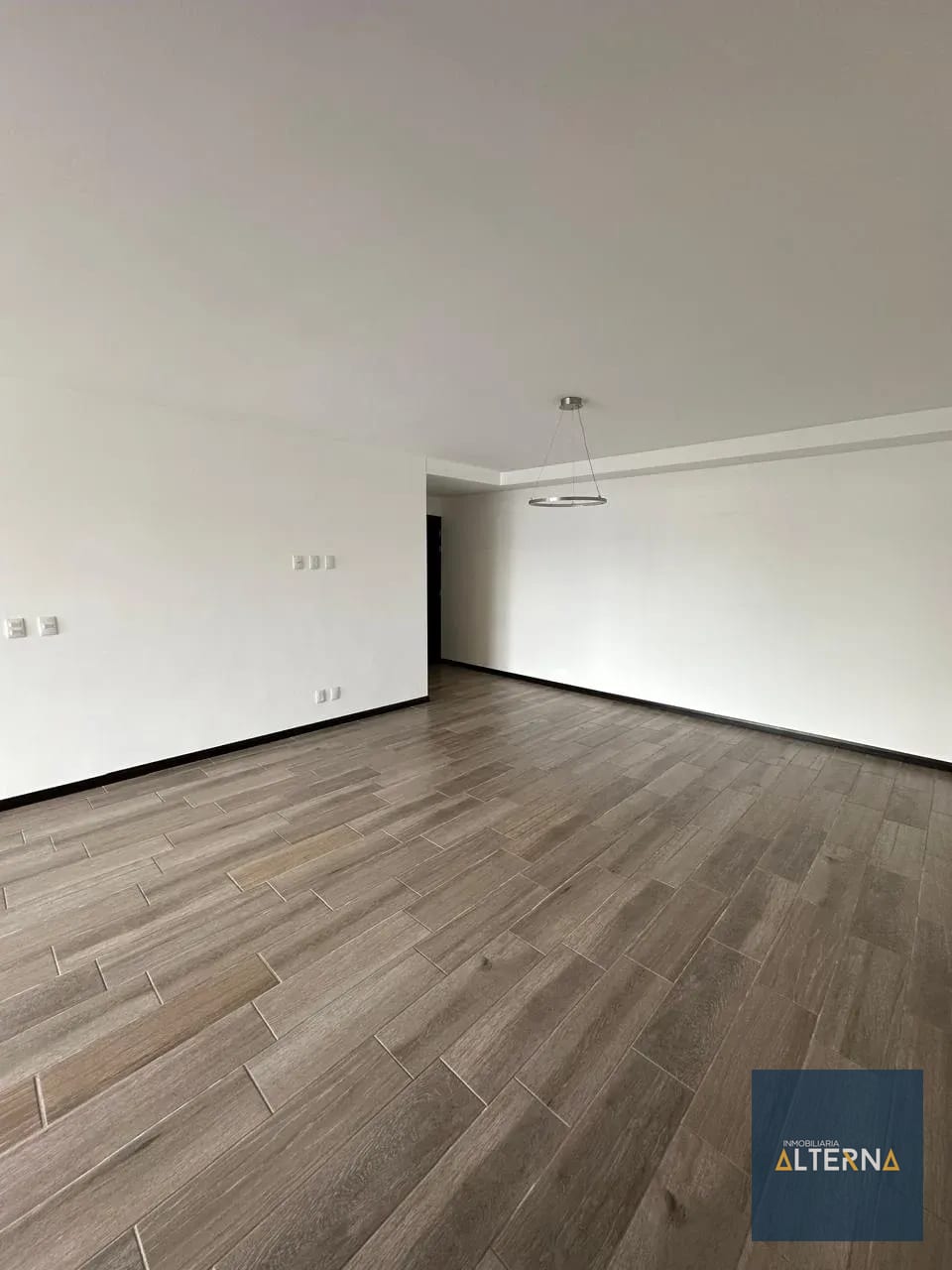 Apartamento en Venta Zona 14 primer nivel con jardin — Apartamento en Venta en Zona 14, Guatemala, Ciudad — foto 5 de 10
