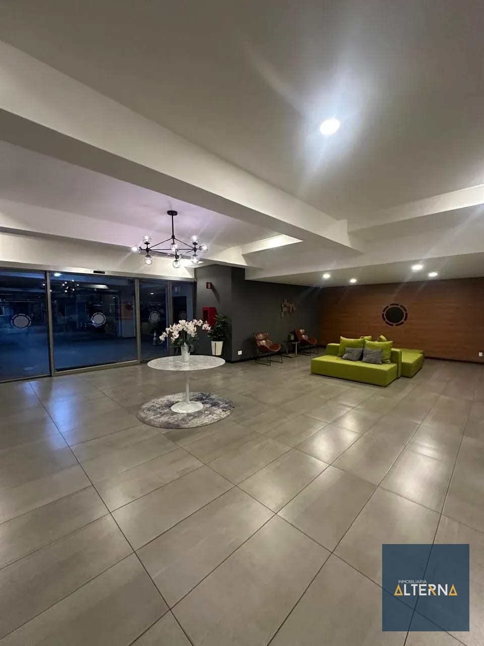 Apartamento en Venta Zona 14 primer nivel con jardin — Apartamento en Venta en Zona 14, Guatemala, Ciudad — foto 9 de 10