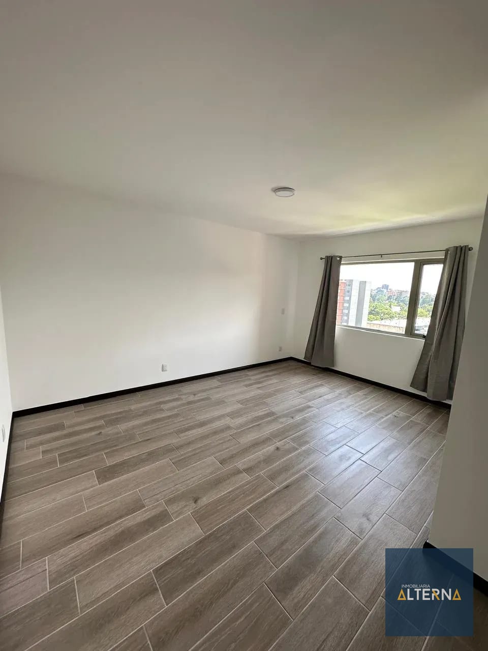 Apartamento en Venta Zona 14 primer nivel con jardin — Apartamento en Venta en Zona 14, Guatemala, Ciudad — foto 10 de 10