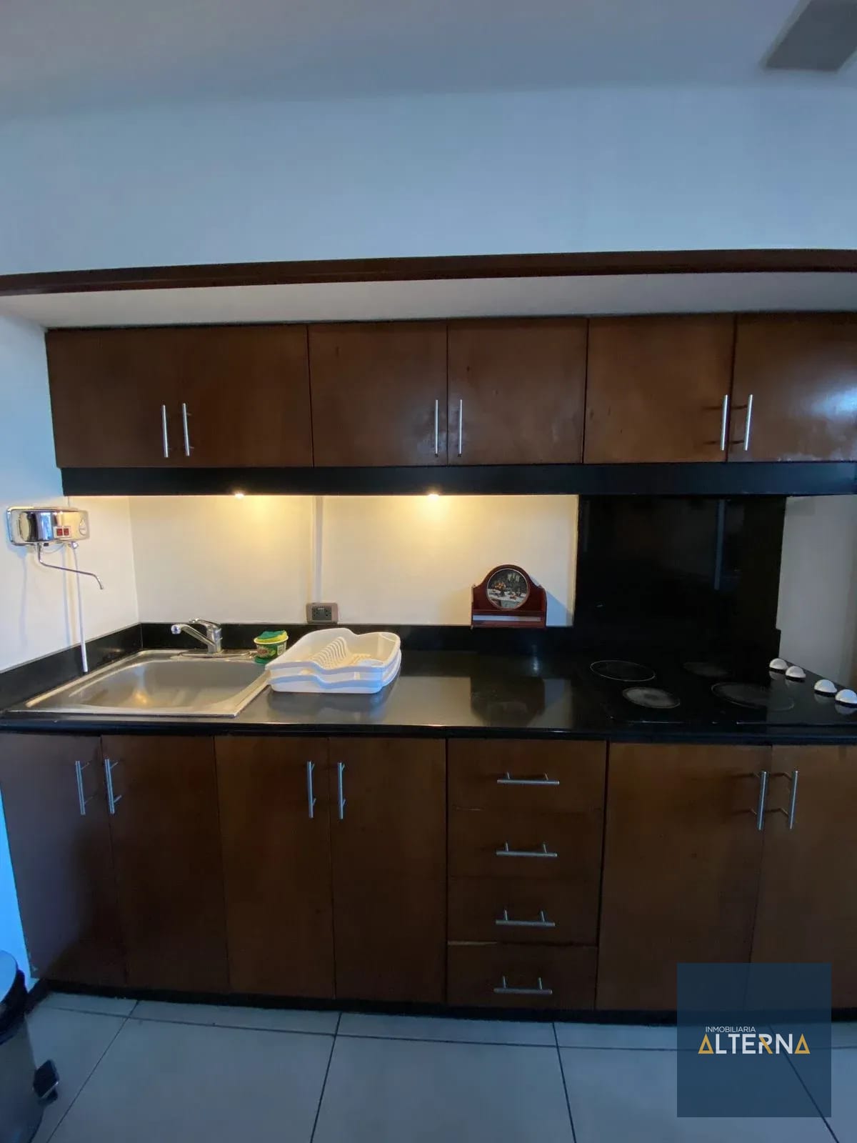 Apartamento Amueblado en Renta Zona 13 — Apartamento en Alquiler en Zona 13, Guatemala, Ciudad — foto 4 de 14