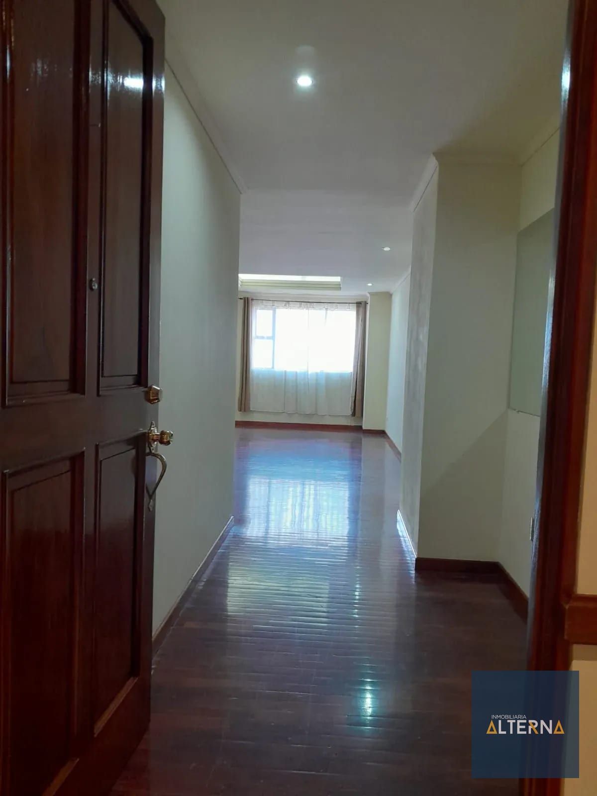 Apartamento en Renta en Zona 10 — Apartamento en Alquiler en Zona 10, Guatemala, Ciudad — foto 10 de 15