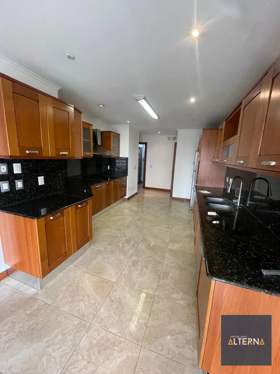 Apartamento en Renta en Zona 14 — Apartamento en Venta en Zona 14, Guatemala, Ciudad — foto 3 de 13