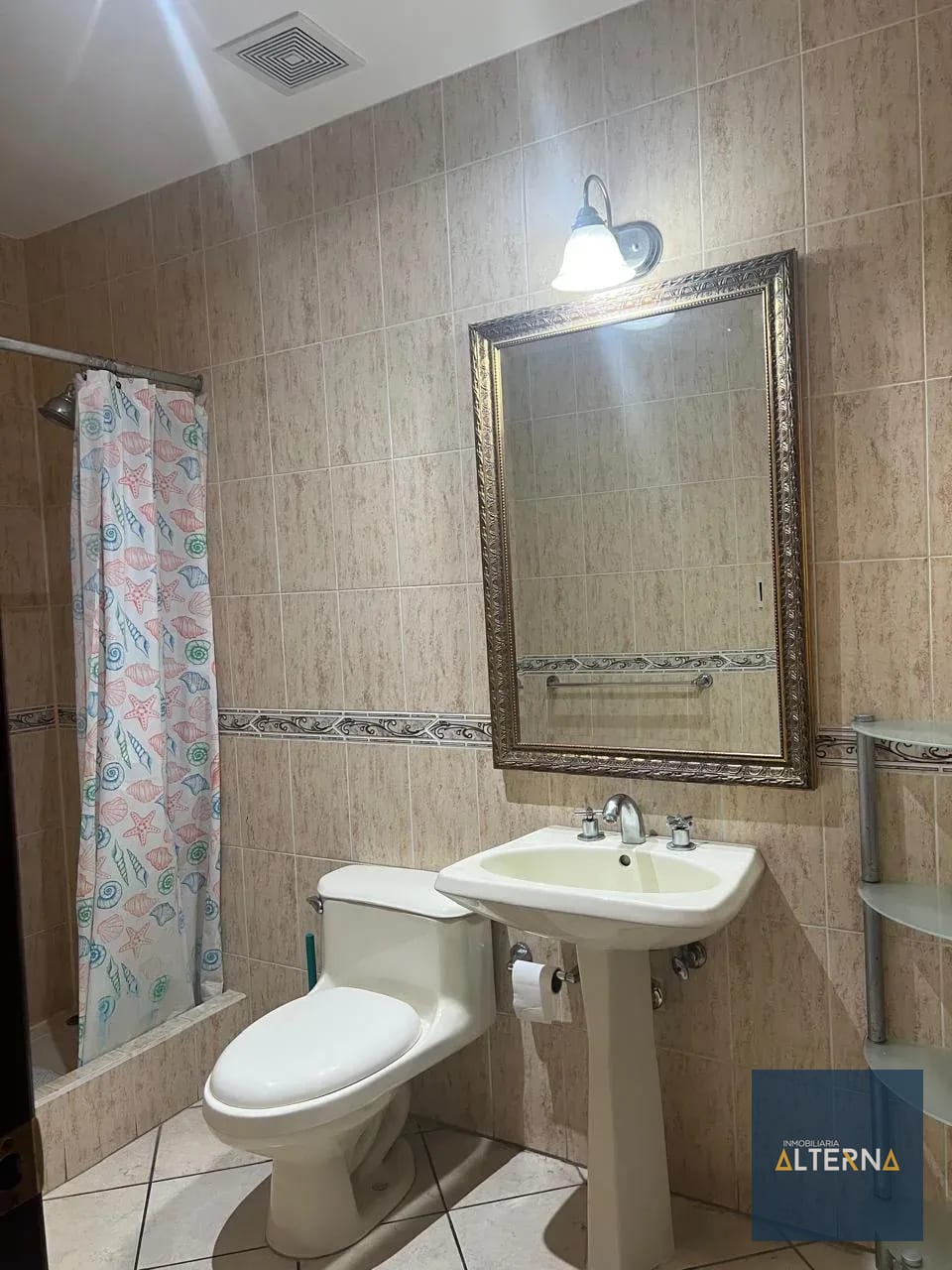 Apartamento en Renta Amueblado y Equipado — Apartamento en Alquiler en Zona 10, Guatemala, Ciudad — foto 2 de 11