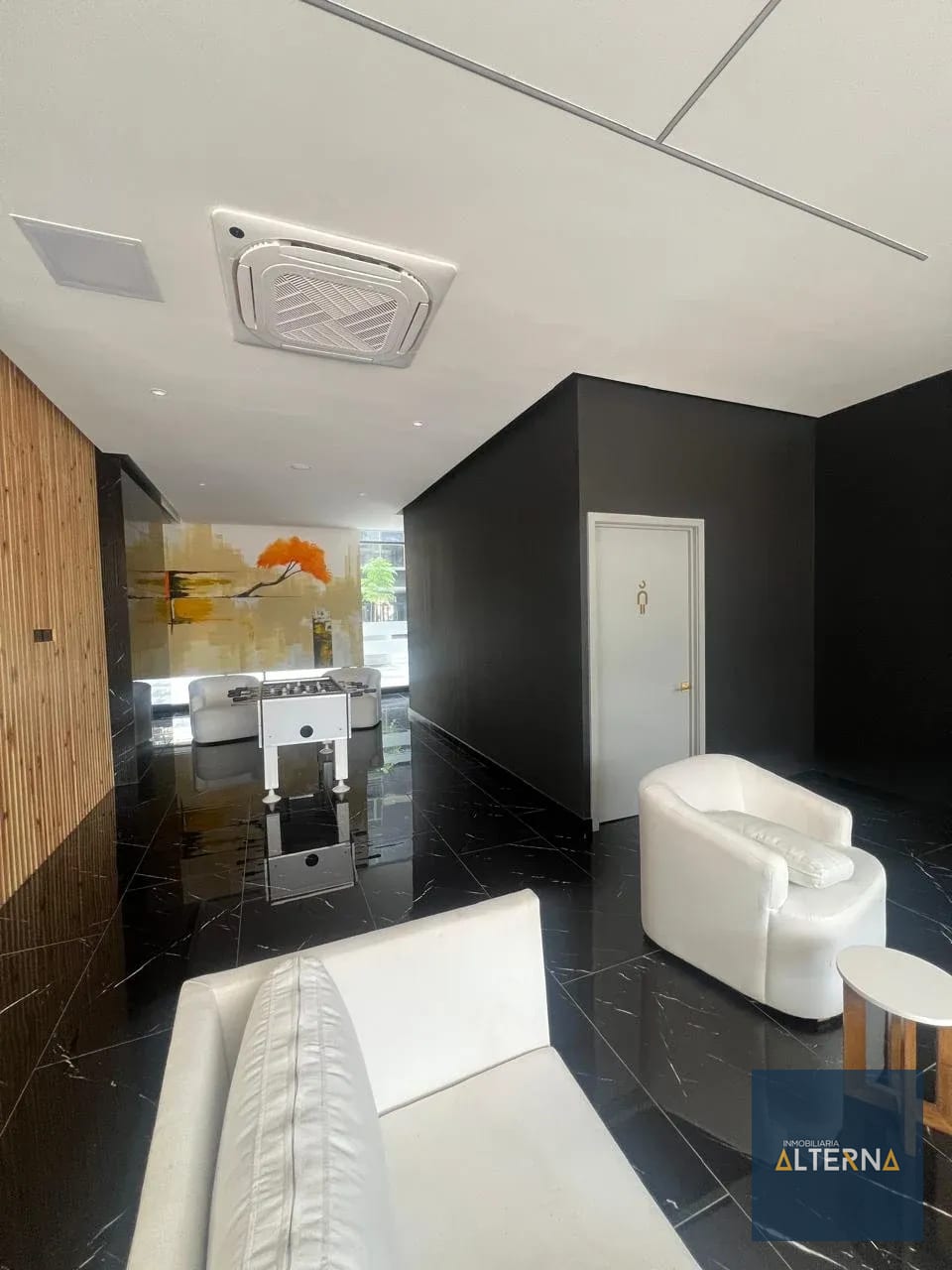 Apartamento en renta en el mejor sector de zona 10 EDIFICIO ATARAH — Apartamento en Alquiler en Zona 10, Guatemala, Ciudad — foto 4 de 13