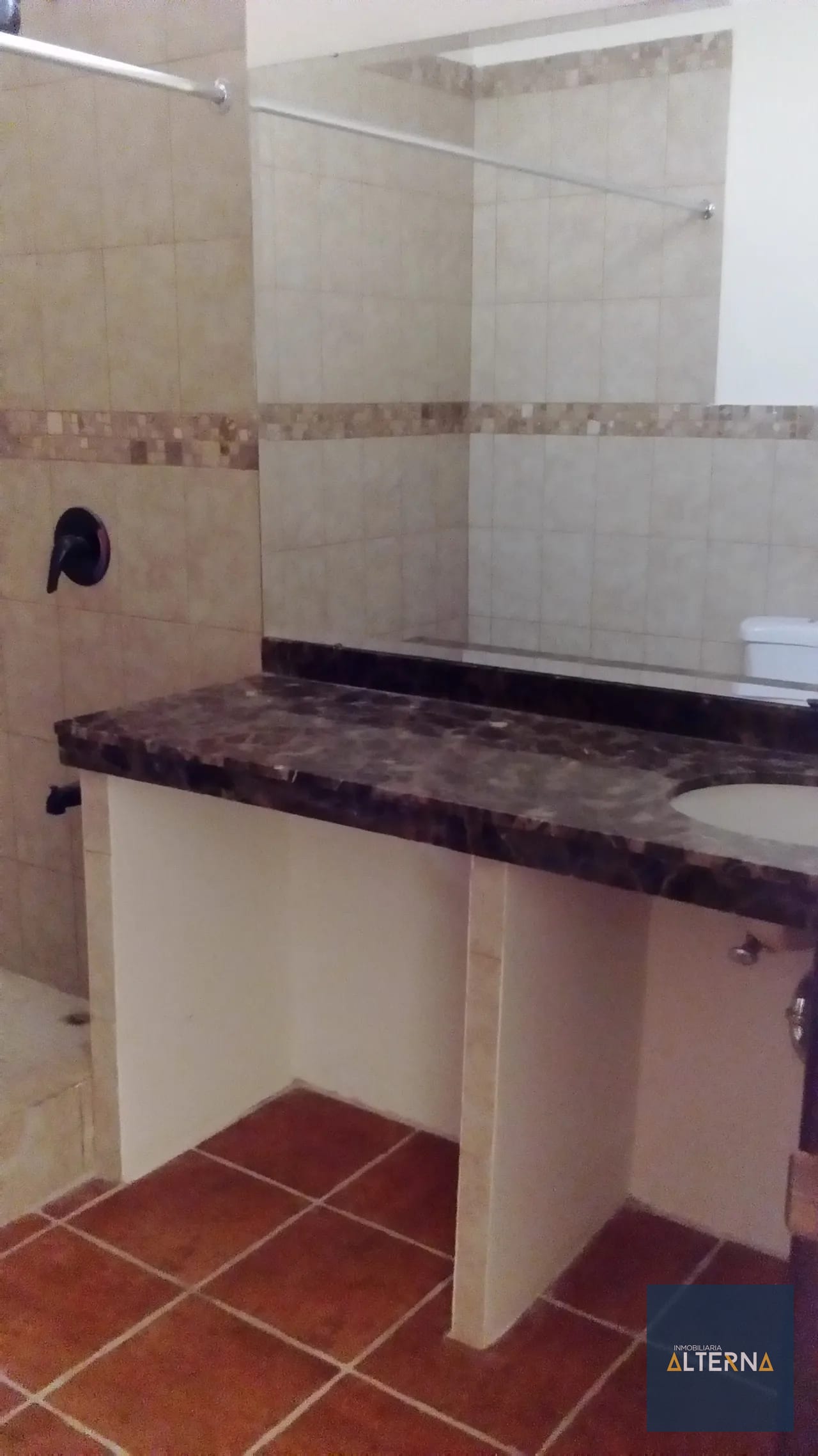 Apartamento de Primer Nivel con Jardin en Renta Zona 16 Kanajuyu a 5 M — Apartamento en Alquiler en Zona 16, Guatemala, Ciudad — foto 8 de 16