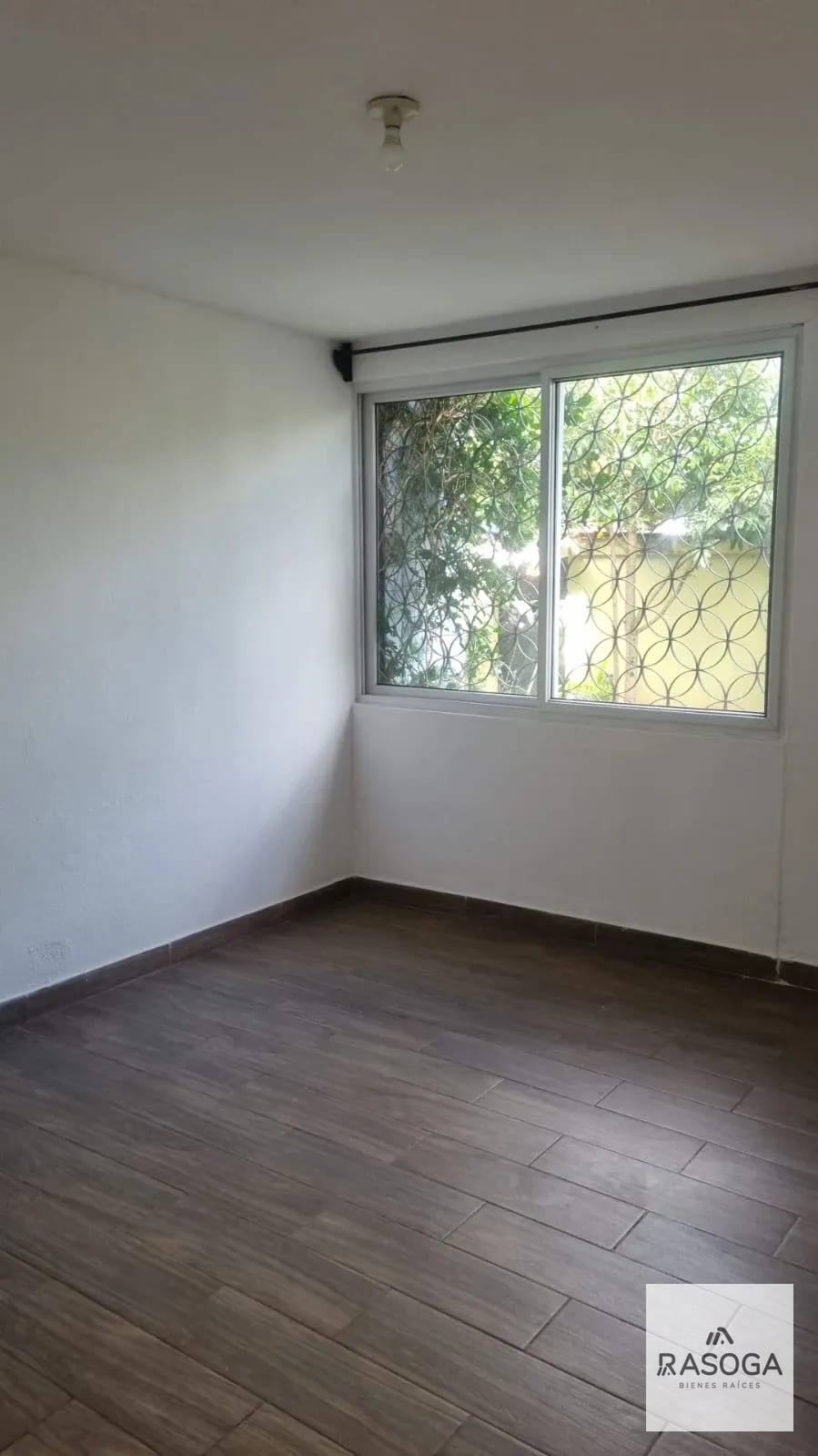 Alquilo Amplia Casa en Zona 15 — Casa en Alquiler en Zona 15, Guatemala, Ciudad — foto 11 de 12