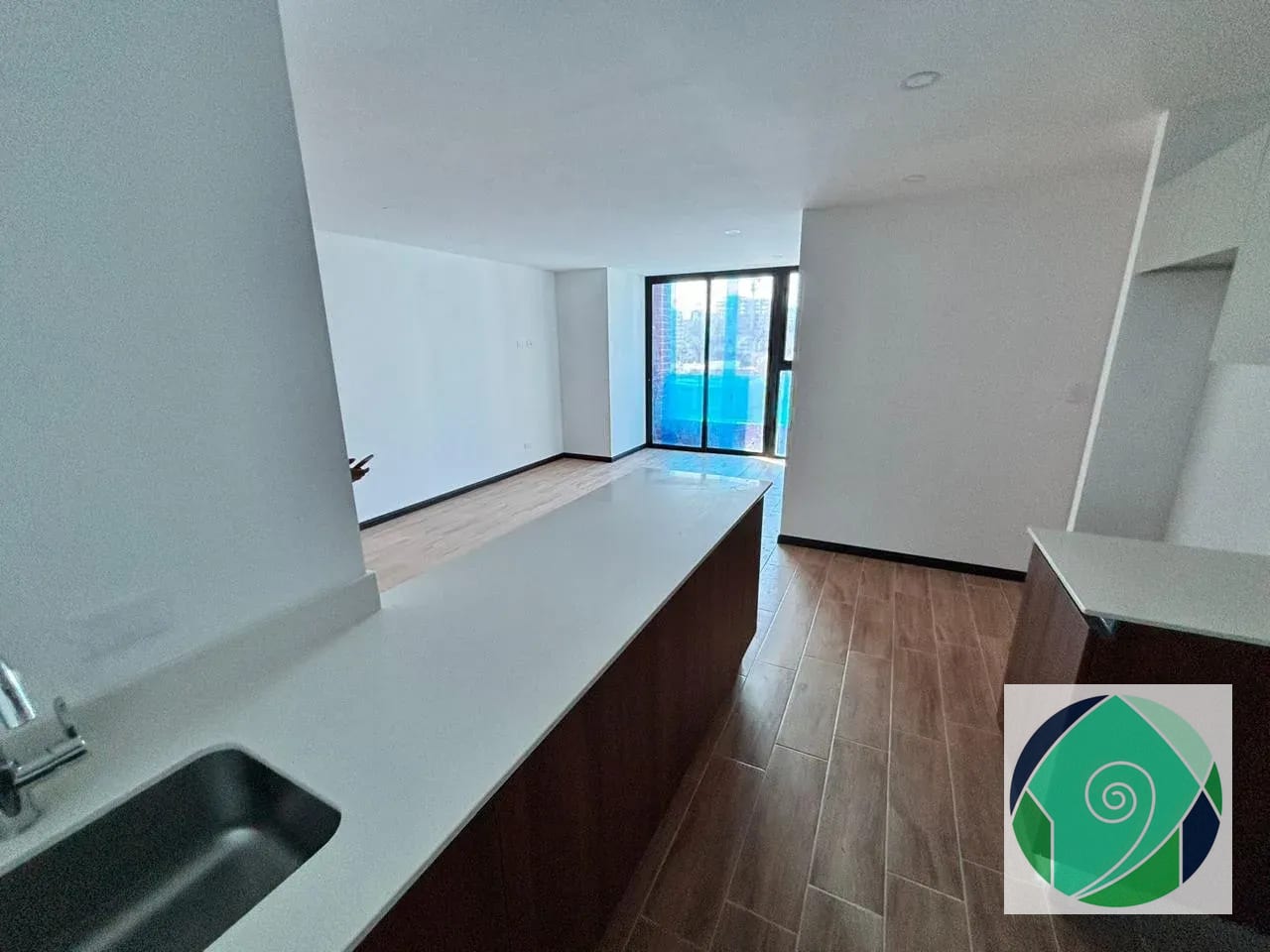 Alquiler Apartamento de 2 Habitaciones en Essenza, Zona 13 — Apartamento en Alquiler en Zona 13, Guatemala, Ciudad — foto 2 de 9