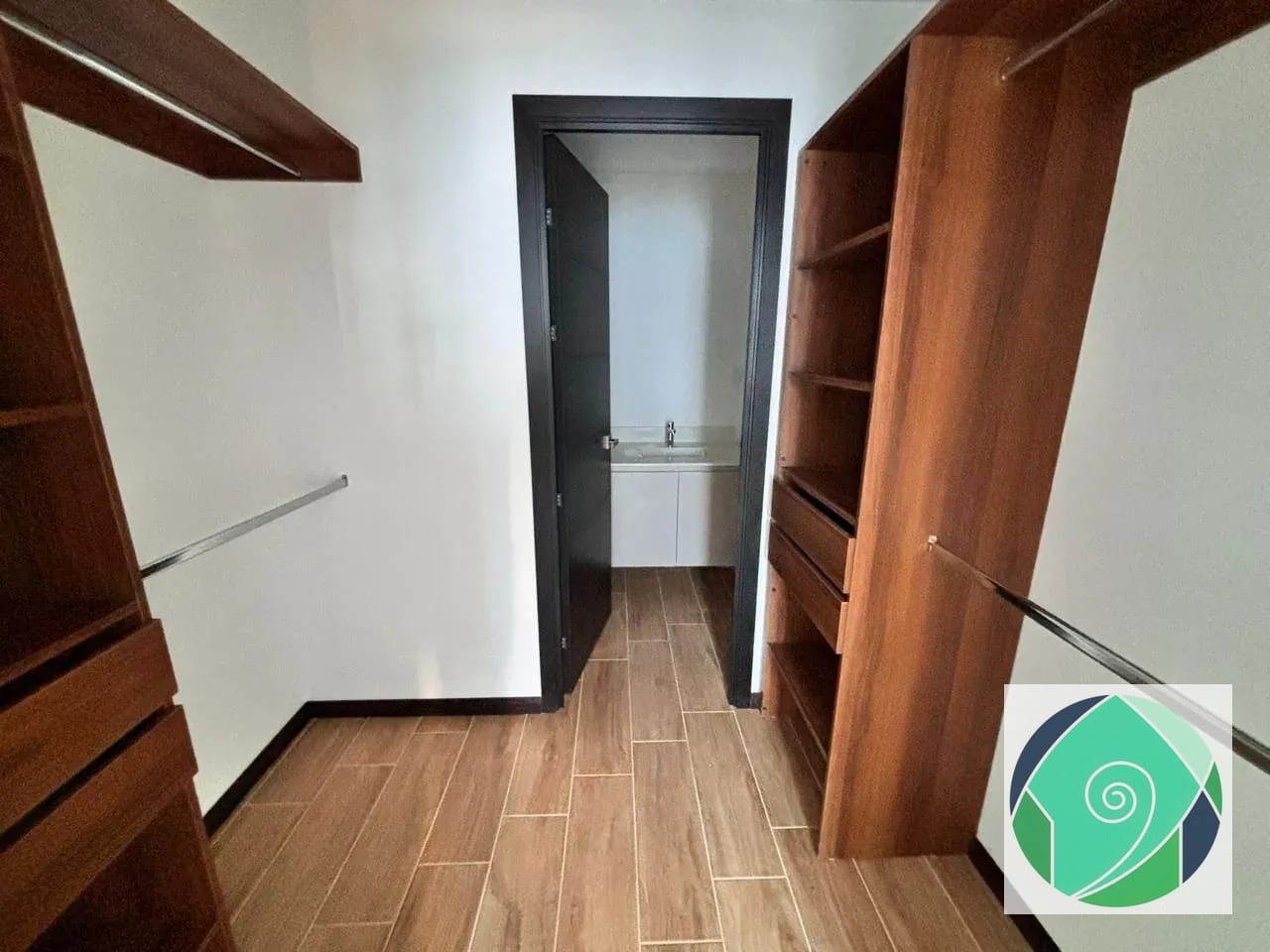 Alquiler Apartamento de 2 Habitaciones en Essenza, Zona 13 — Apartamento en Alquiler en Zona 13, Guatemala, Ciudad — foto 6 de 9