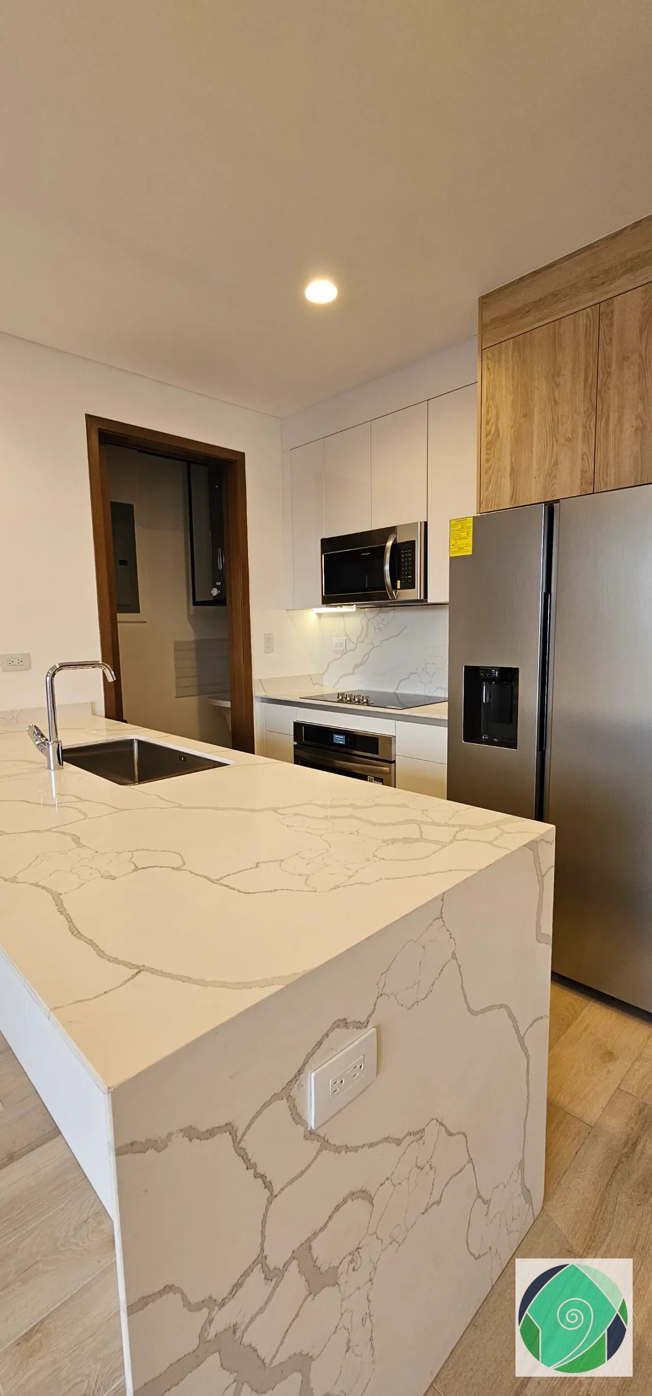 Alquiler Apartamento de 3 Habitaciones en Ferré Diez, Z10 — Apartamento en Alquiler en Ferré Diez, Zona 10, Guatemala, Ciudad — foto 6 de 17