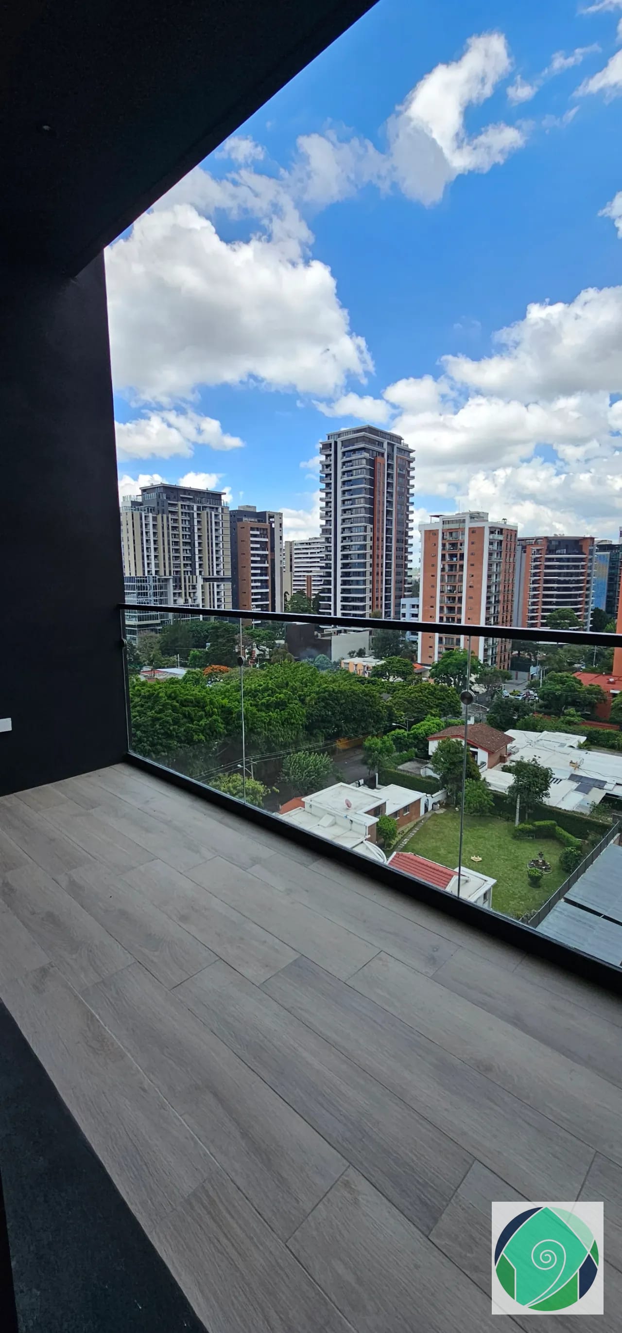 Alquiler Apartamento de 3 Habitaciones en Ferré Diez, Z10 — Apartamento en Alquiler en Ferré Diez, Zona 10, Guatemala, Ciudad — foto 7 de 17