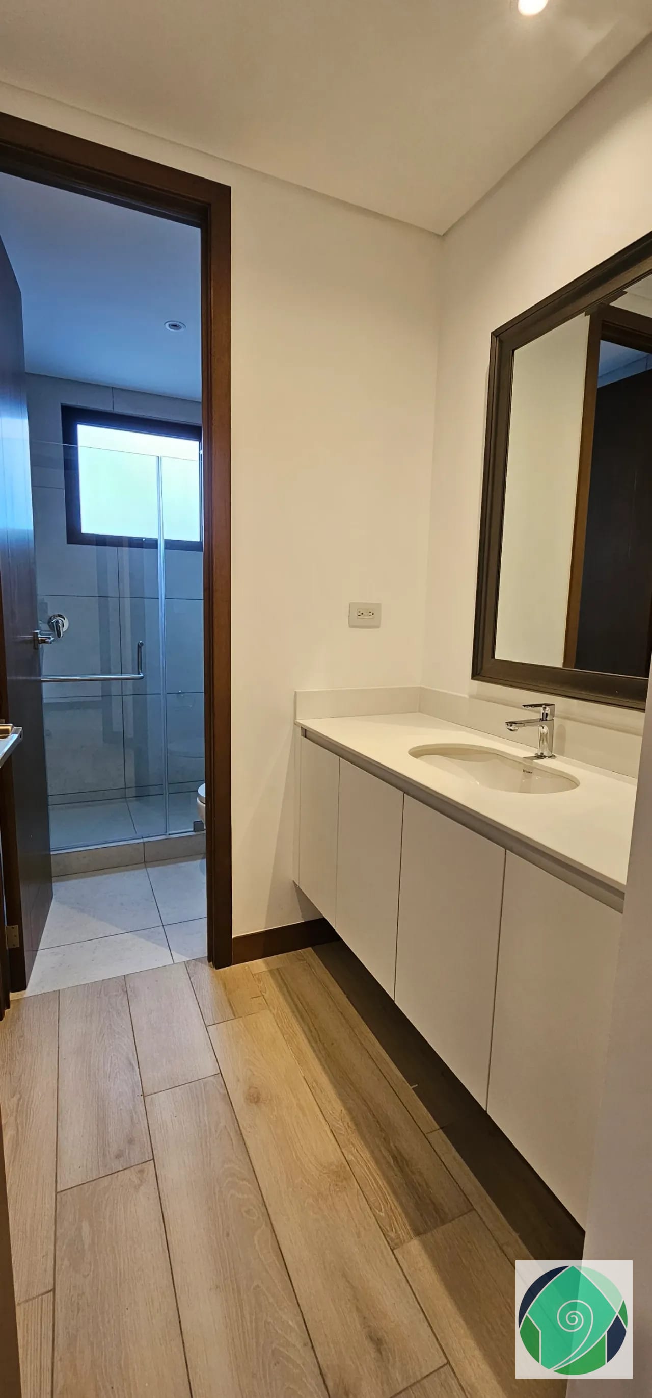 Alquiler Apartamento de 3 Habitaciones en Ferré Diez, Z10 — Apartamento en Alquiler en Ferré Diez, Zona 10, Guatemala, Ciudad — foto 9 de 17