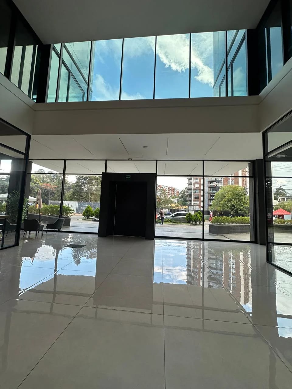 Oficina en _Venta - Verum, Zona 15 - — Oficina en Venta en Zona 15, Guatemala, Ciudad — foto 1 de 11