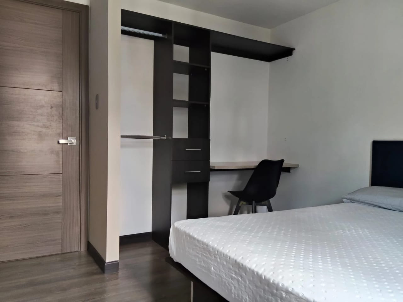 Apartamento en venta | D'Fiori 142 m² totales | 3 habitaciones | 2 parqueos — Apartamento en Venta en Di Fiori, Zona 7, Guatemala, Ciudad — foto 16 de 17