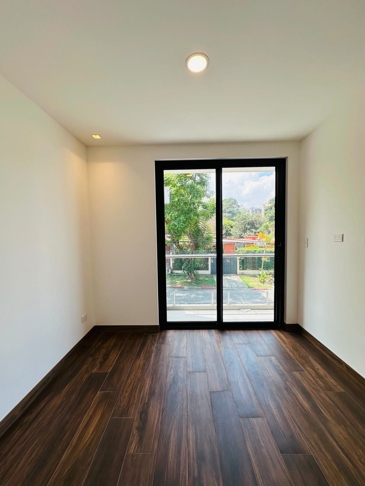 Apartamento en renta zona 15 — Apartamento en Alquiler en Vila Quince, Zona 15, Guatemala, Ciudad — foto 2 de 5