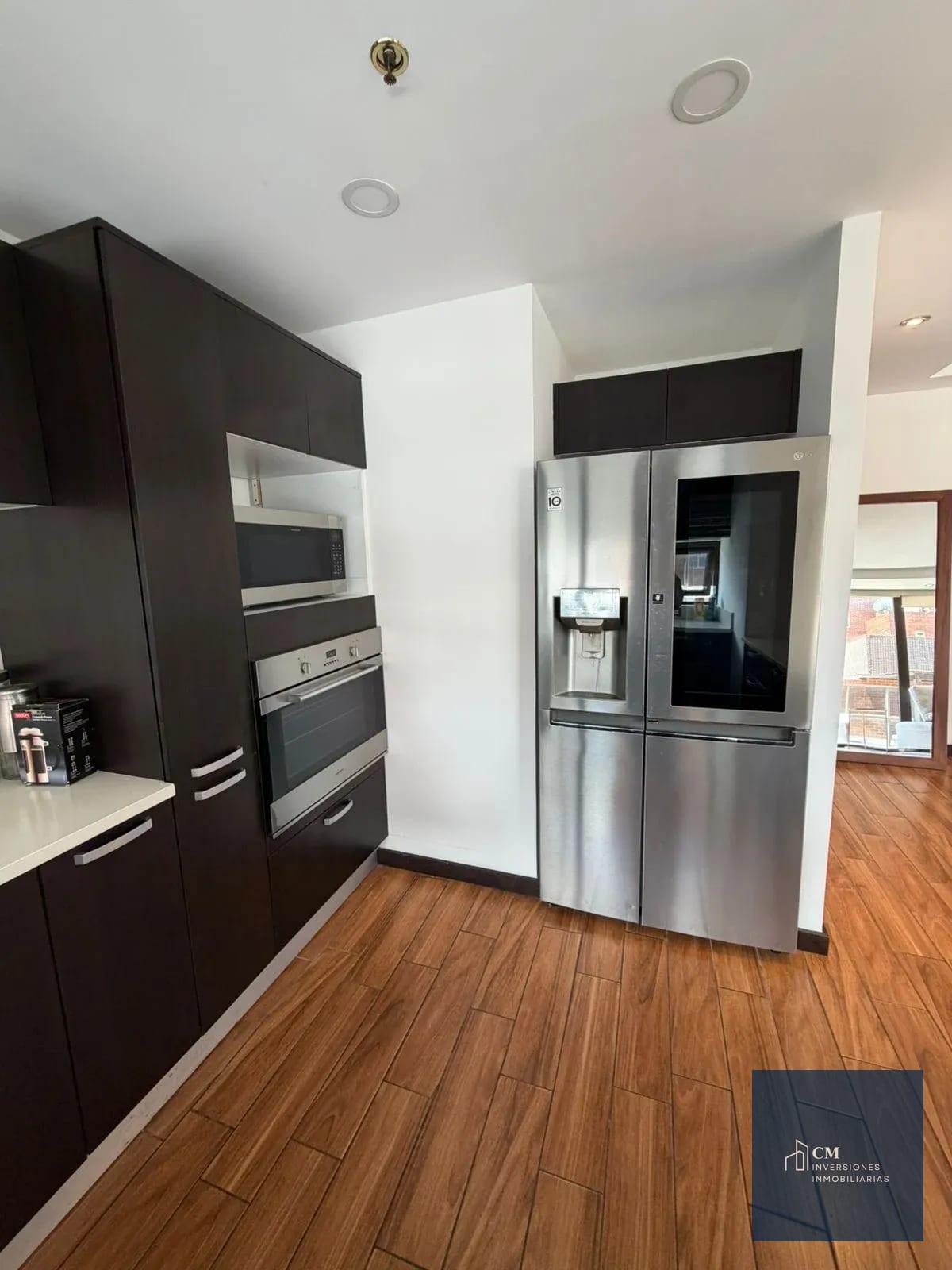 Cocina — Vive con estilo en Vista Hermosa I: apartamento amueblado en renta Z15 — Apartamento en Alquiler en Vista Hermosa I, Zona 15, Guatemala, Ciudad — foto 7 de 14