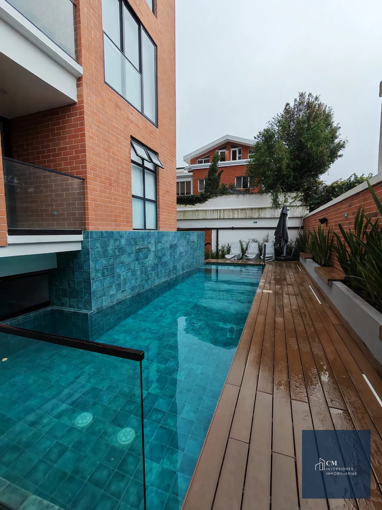 Piscina — ¡Vive con comodidad y estilo en Zona 15, rodeado de amenidades ! — Apartamento en Alquiler en Vista Hermosa II, Zona 15, Guatemala, Ciudad — foto 1 de 17