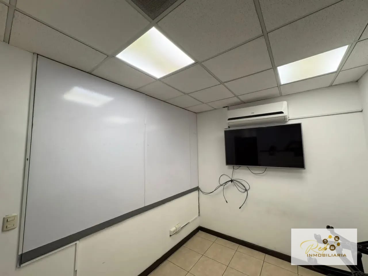 🏢 Oficina en Venta – Dubai Center, Zona 10 — Oficina en Venta en Dubai Center, Zona 10, Guatemala, Ciudad — foto 4 de 11