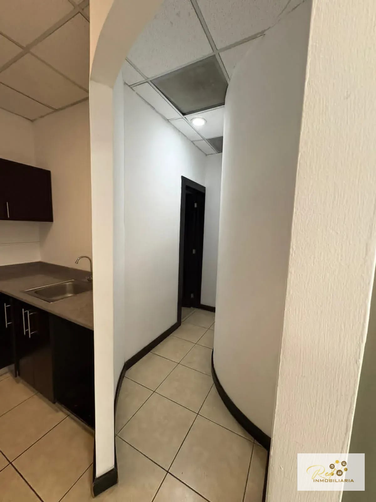 🏢 Oficina en Venta – Dubai Center, Zona 10 — Oficina en Venta en Dubai Center, Zona 10, Guatemala, Ciudad — foto 11 de 11