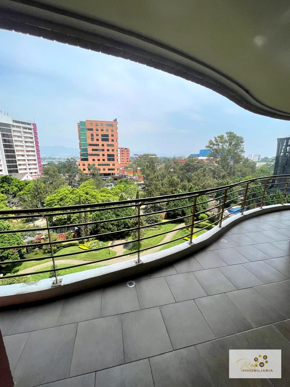🏢 en Alquiler – Tadeus Zona 14 — Apartamento en Alquiler en Tadeus, Zona 14, Guatemala, Ciudad — foto 7 de 17