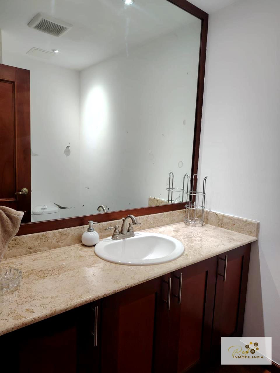 🏢 Apartamento en Alquiler – Edificio Botticelli 2, Zona 15 — Apartamento en Alquiler en Botticelli II, Zona 15, Guatemala, Ciudad — foto 12 de 17