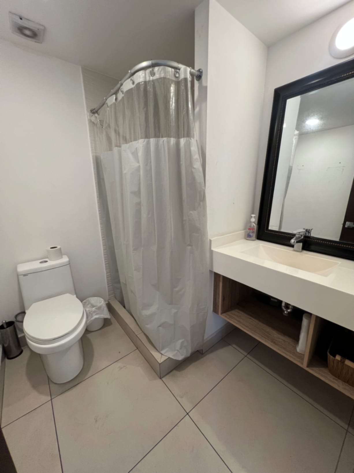 BE14 / APARTAMENTO EN RENTA DE 3 HABITACIONES — Apartamento en Alquiler en Be14, Zona 14, Guatemala, Ciudad — foto 5 de 11