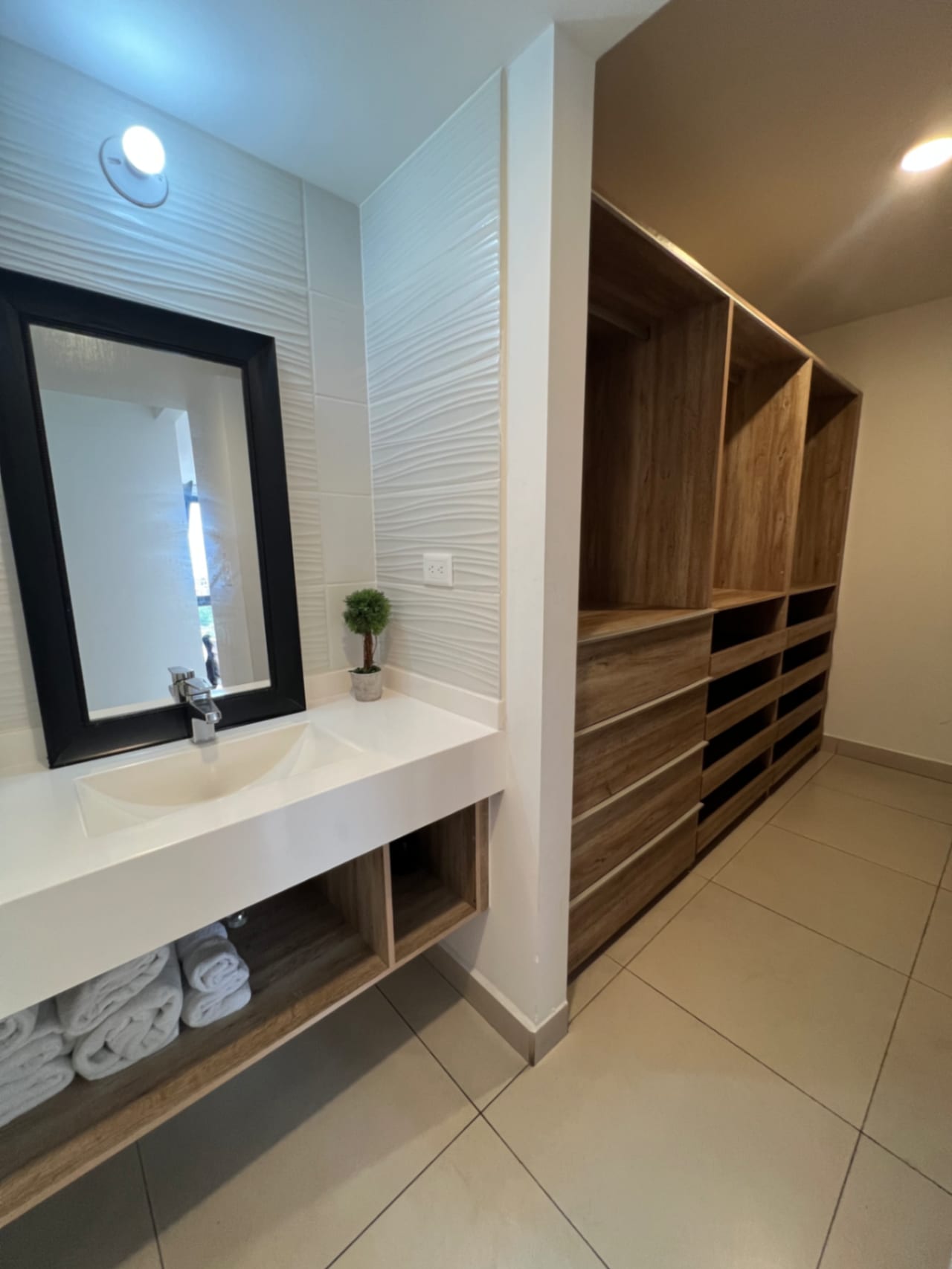 BE14 / APARTAMENTO EN RENTA DE 3 HABITACIONES — Apartamento en Alquiler en Be14, Zona 14, Guatemala, Ciudad — foto 11 de 11