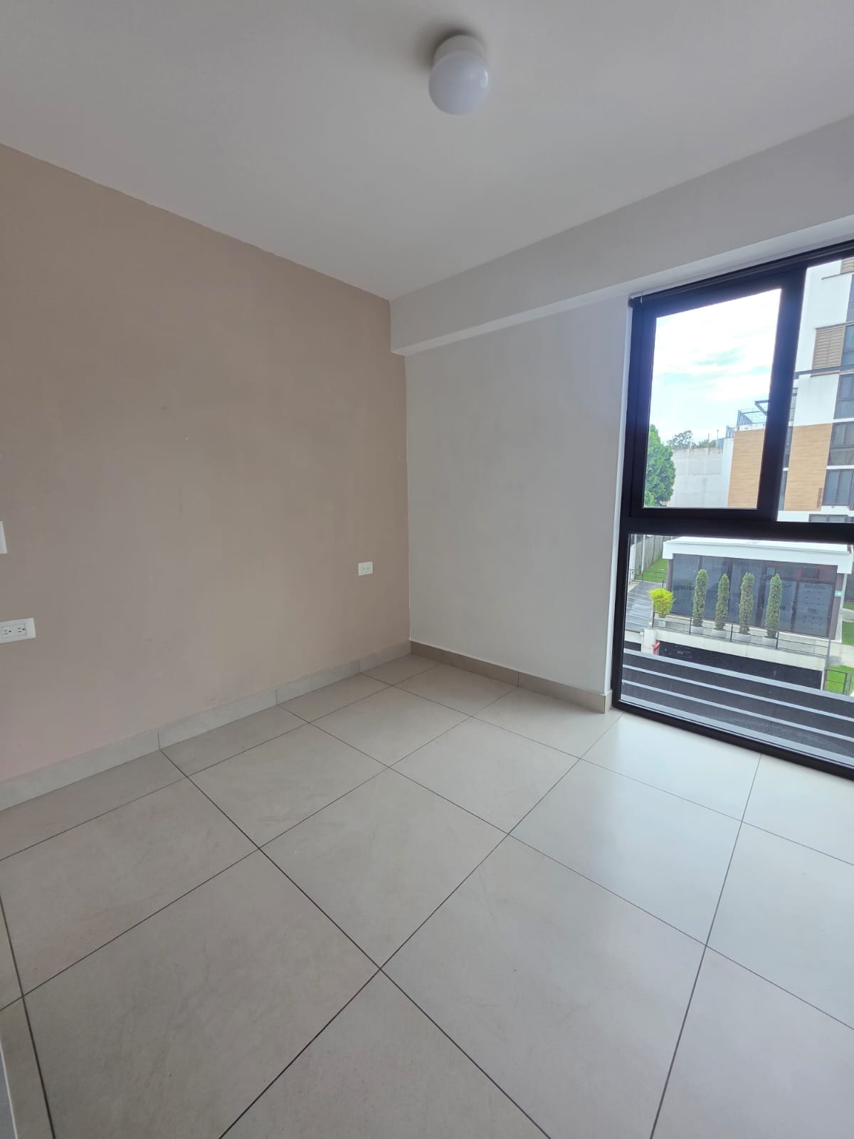 BE14 / Apartamento en Renta de 3 Habitaciones — Apartamento en Alquiler en Be14, Zona 14, Guatemala, Ciudad — foto 6 de 12