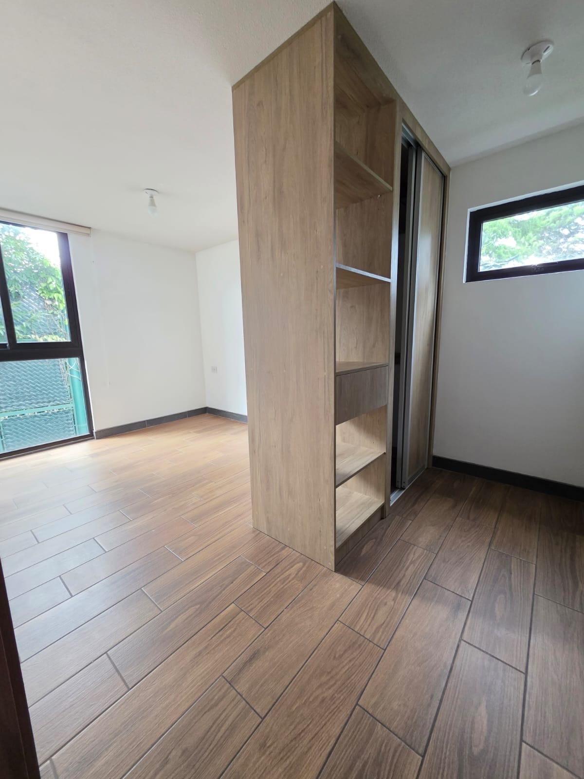 BE14 / Apartamento en Renta de 2 Habitaciones — Apartamento en Alquiler en Be14, Zona 14, Guatemala, Ciudad — foto 6 de 10