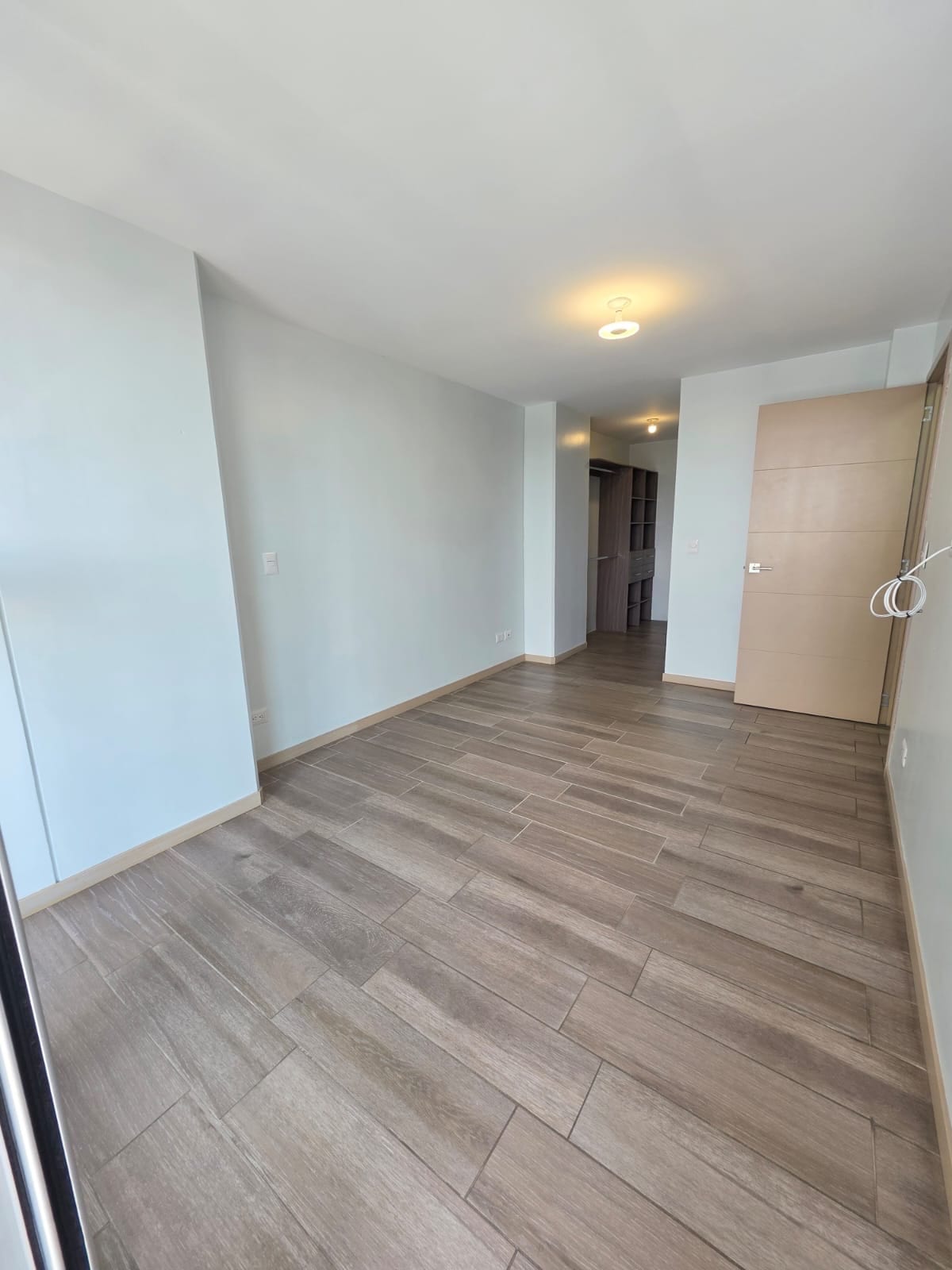 Condado Catorce / Apartamento en Renta de 2 Habitaciones y un Parqueos — Apartamento en Alquiler en Condado La Villa, Zona 14, Guatemala, Ciudad — foto 6 de 11