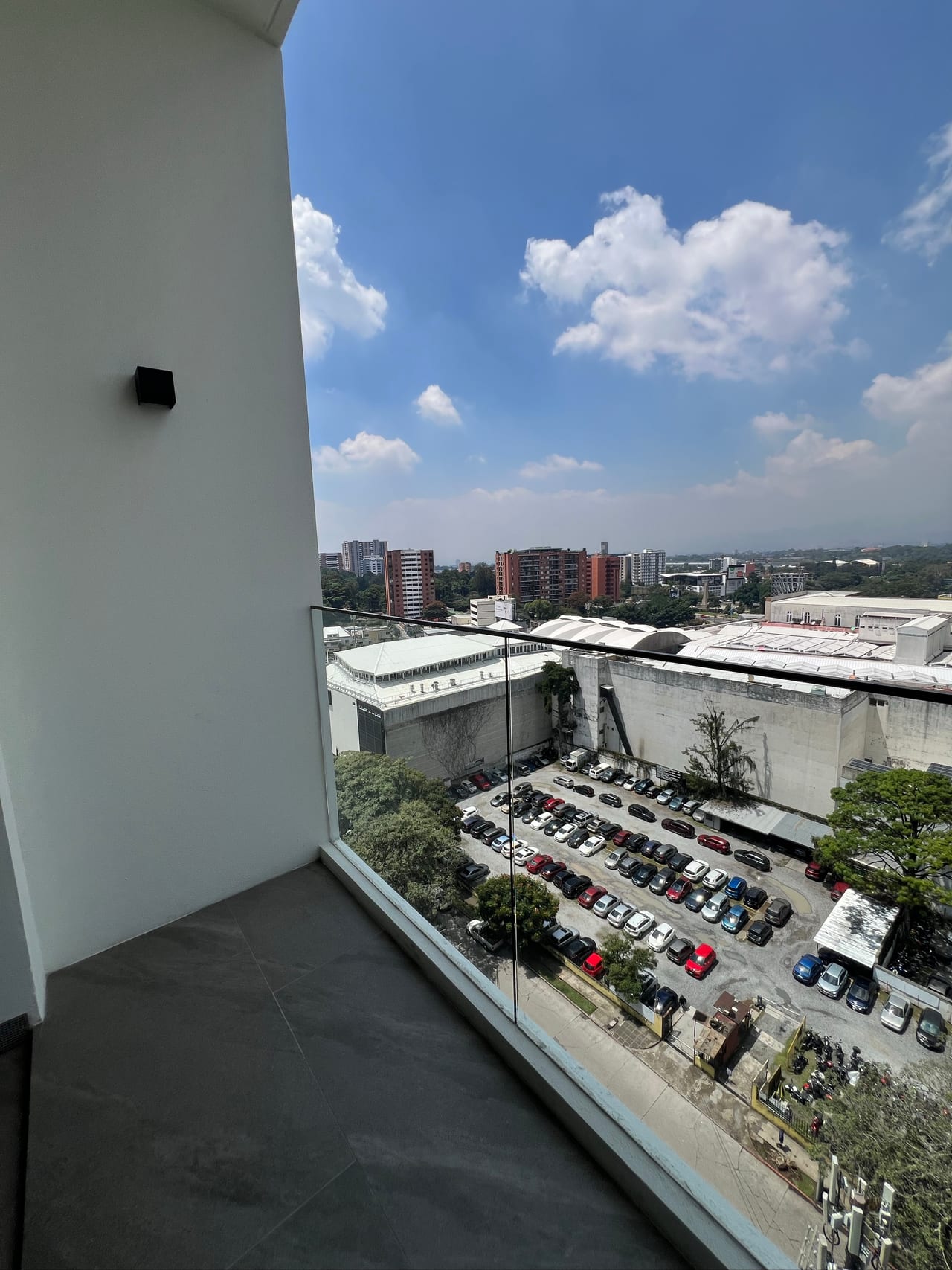 Atarah / Apartamento en Venta de 2 Habitaciones — Apartamento en Venta en Atarah, Zona 10, Guatemala, Ciudad — foto 3 de 8